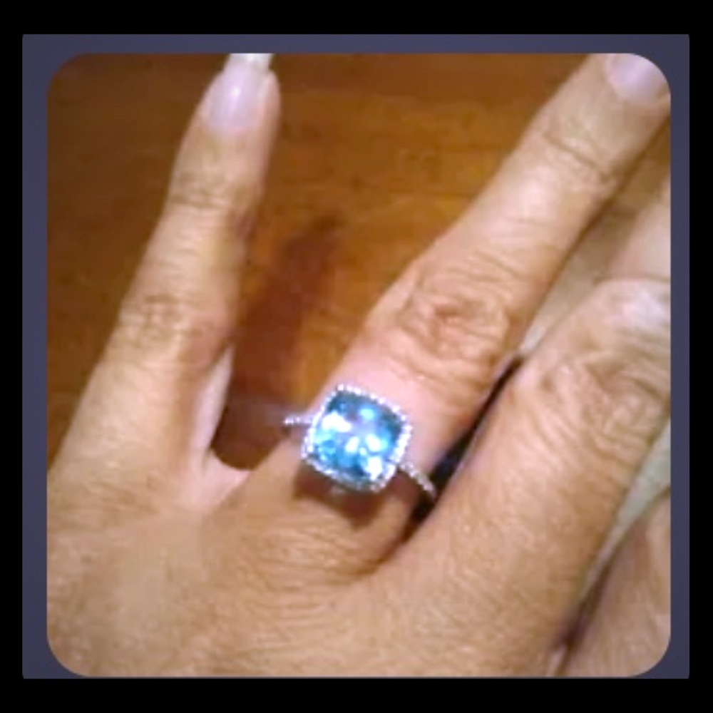 Ring size 7 14k white gold